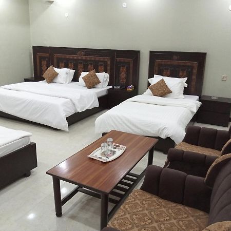 Hotel Al Markaz Исламабад Екстериор снимка