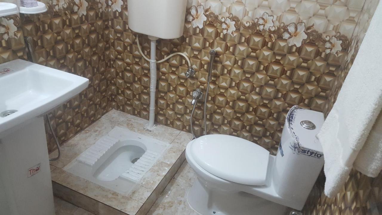 Hotel Al Markaz Исламабад Екстериор снимка