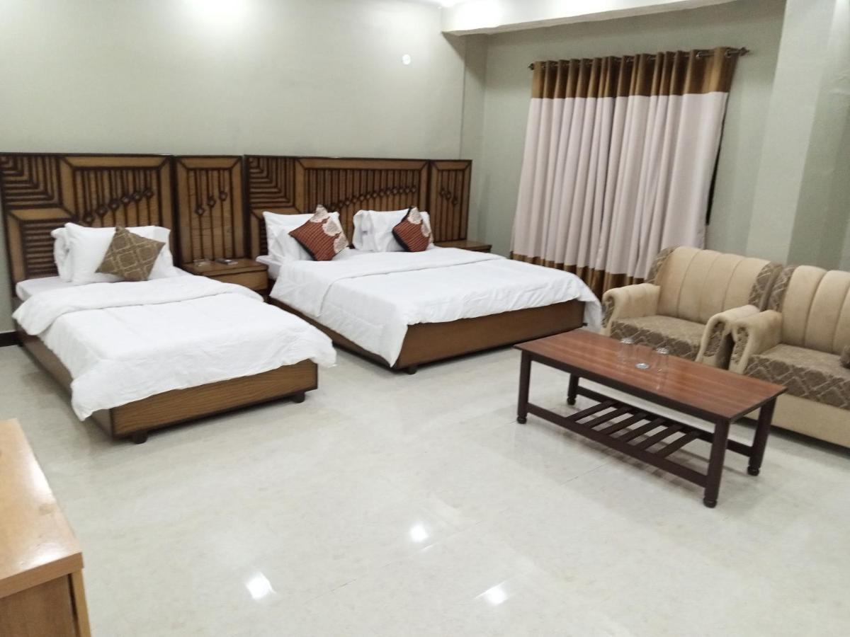 Hotel Al Markaz Исламабад Екстериор снимка