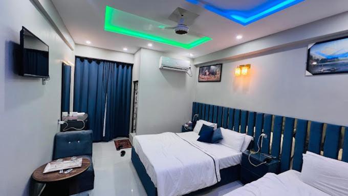 Hotel Al Markaz Исламабад Екстериор снимка